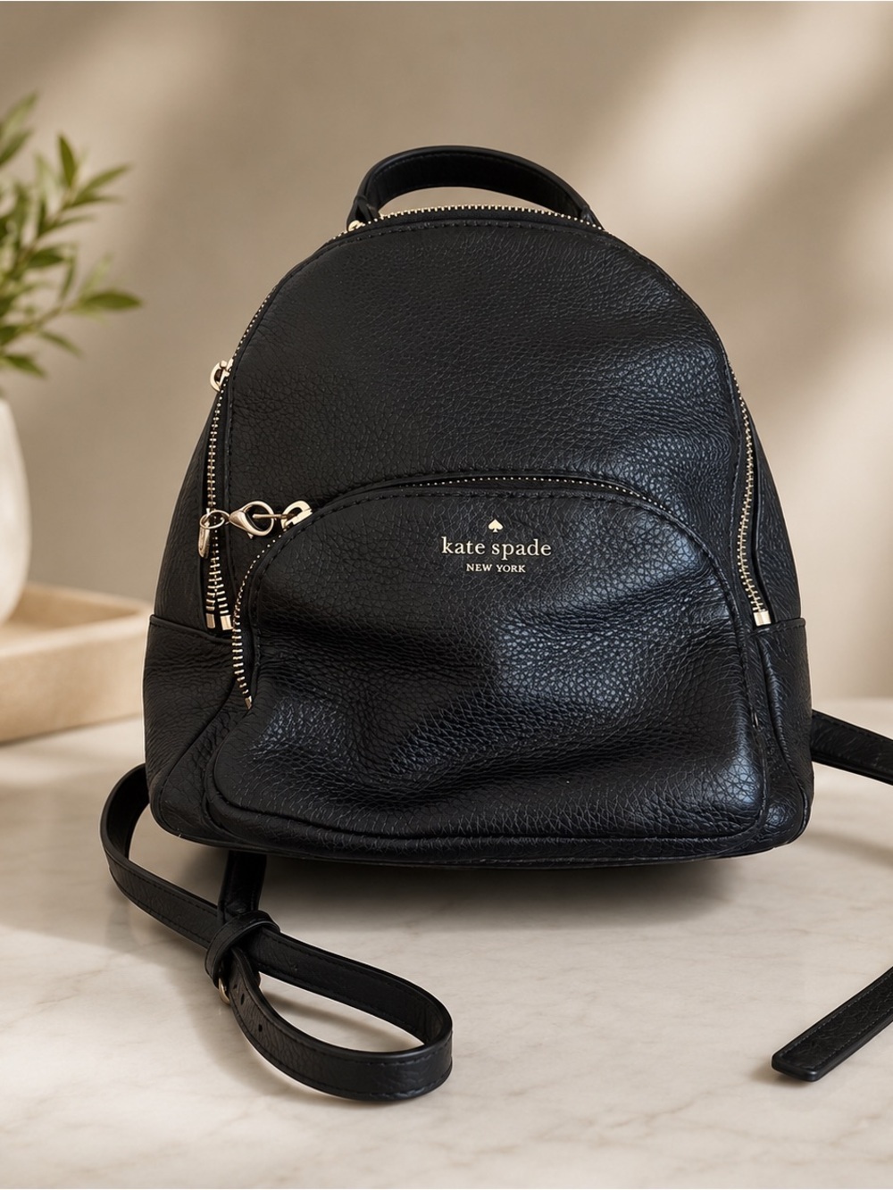 Kate Spade Jackson Medium Backpack Front Zip Pocket Adjustable Straps Black - Picture 2 of 7